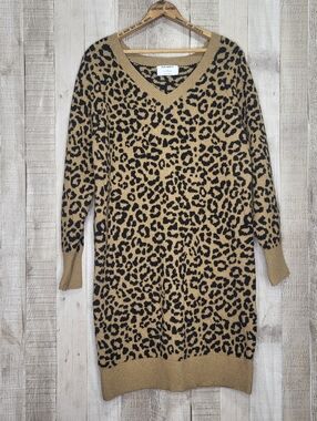 Old Navy Women's Leopard Print V-Neck Sweater Dress - Tan/Black. Size Medium